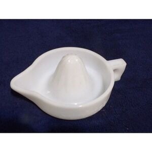 Vintage Indiana Glass Sunkist Wht Milk Glass Juicer Classic Kitchen Collectible